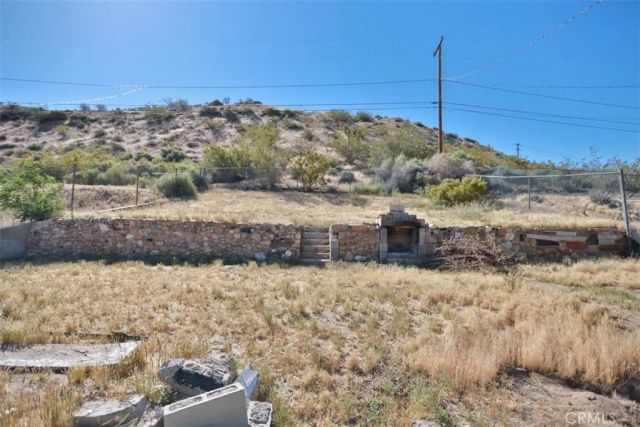 15461 Hesperia Road, Victorville, CA 92395