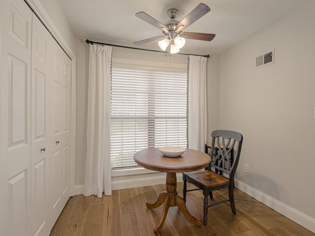3919 NE Sequoia Street, Lee's Summit, MO 64064