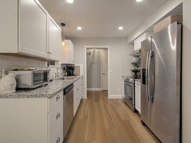 3919 NE Sequoia Street, Lee's Summit, MO 64064