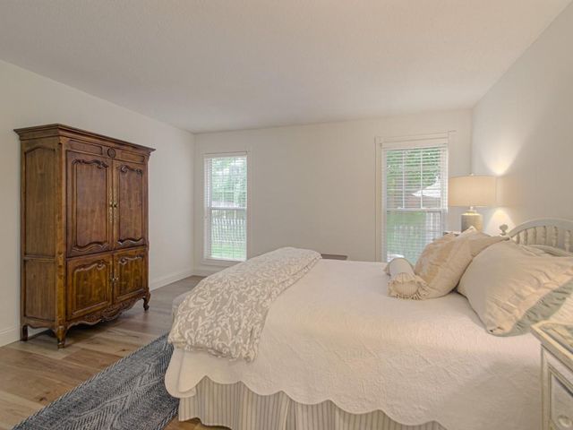 3919 NE Sequoia Street, Lee's Summit, MO 64064