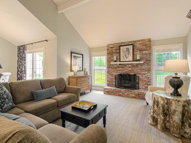 3919 NE Sequoia Street, Lee's Summit, MO 64064