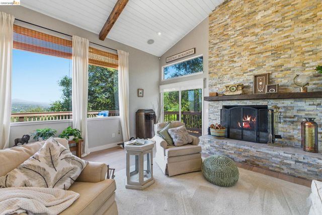 20135 Gibbs Dr, Sonora, CA 95370