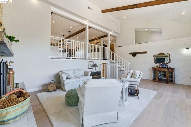20135 Gibbs Dr, Sonora, CA 95370
