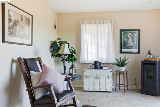 20135 Gibbs Dr, Sonora, CA 95370
