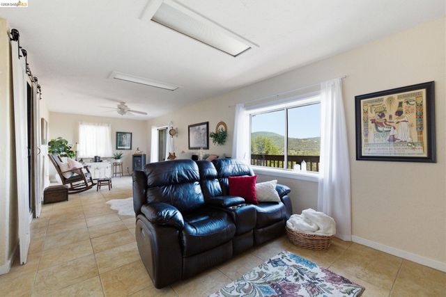 20135 Gibbs Dr, Sonora, CA 95370