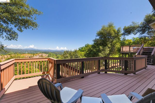 20135 Gibbs Dr, Sonora, CA 95370