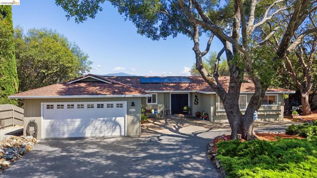 20135 Gibbs Dr, Sonora, CA 95370
