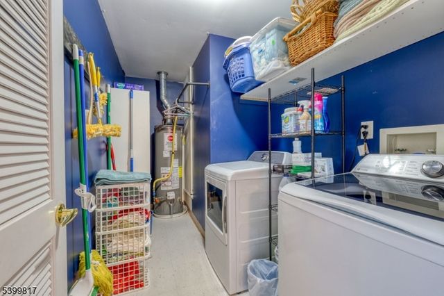 9 Crestmont Ct, Hardyston Twp., NJ 07419