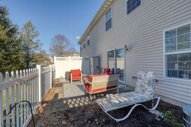 9 Crestmont Ct, Hardyston Twp., NJ 07419