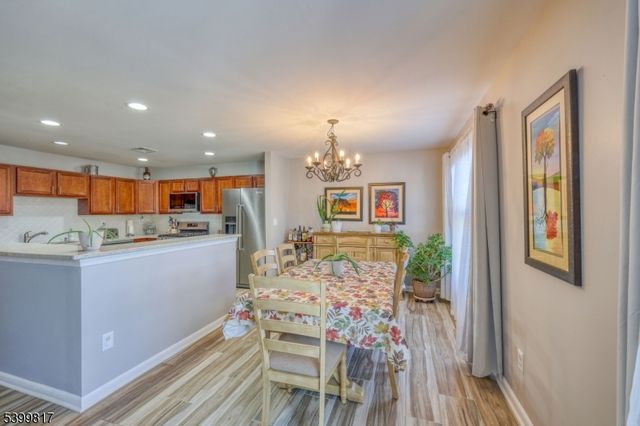 9 Crestmont Ct, Hardyston Twp., NJ 07419