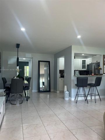 35 Camden B, West Palm Beach, FL 33417