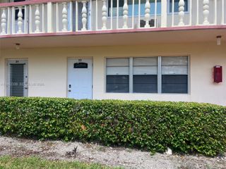 35 Camden B, West Palm Beach, FL 33417