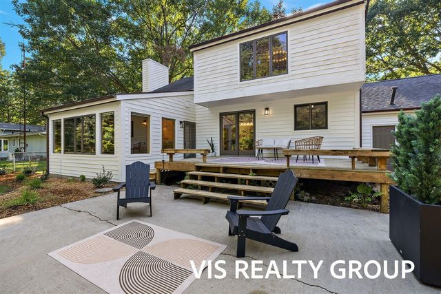 18630 N Fruitport Road, Spring Lake, MI 49456