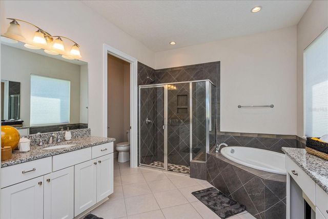 8222 TOPSAIL PLACE, Winter Garden, FL 34787