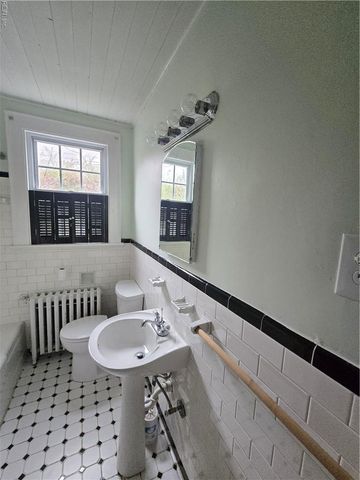 114 Wyoming AVE, Portsmouth, VA 23701