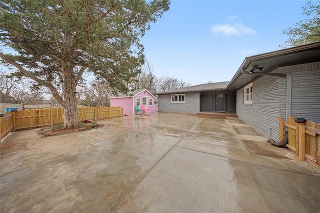 4505 Tall Oaks Court, Edmond, OK 73025