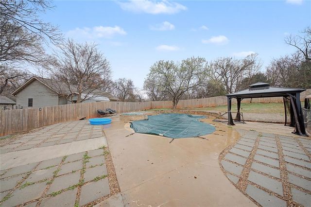 4505 Tall Oaks Court, Edmond, OK 73025