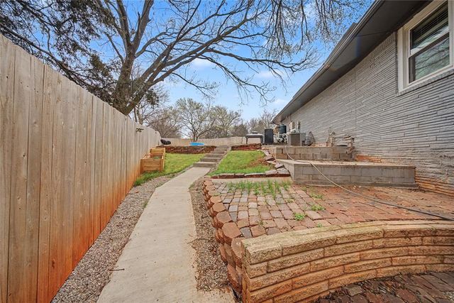 4505 Tall Oaks Court, Edmond, OK 73025