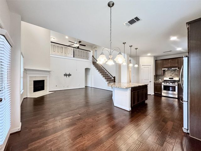 2514 Deerwood Heights Lane, Manvel, TX 77578