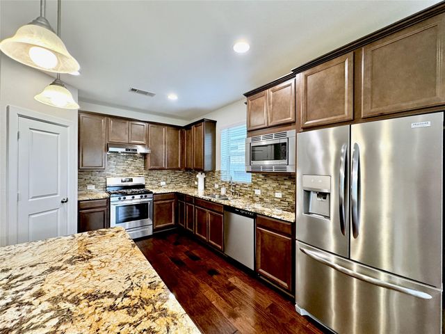 2514 Deerwood Heights Lane, Manvel, TX 77578