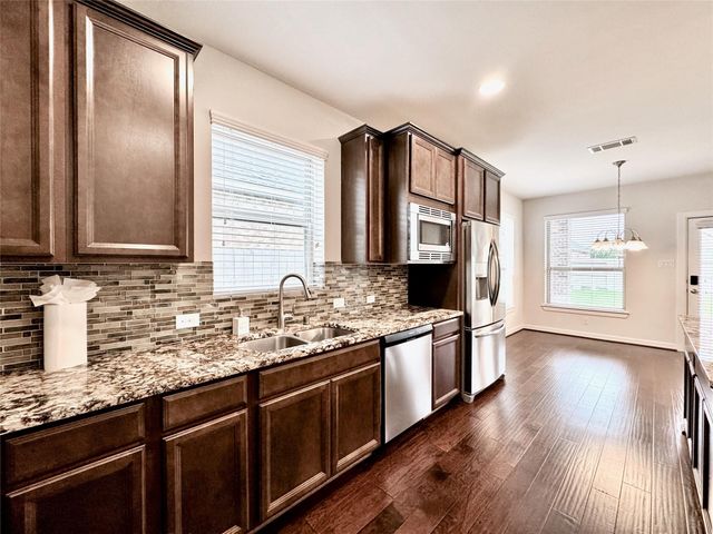2514 Deerwood Heights Lane, Manvel, TX 77578