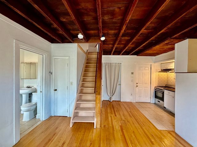 133 Marlboro St 5, Quincy, MA 02170