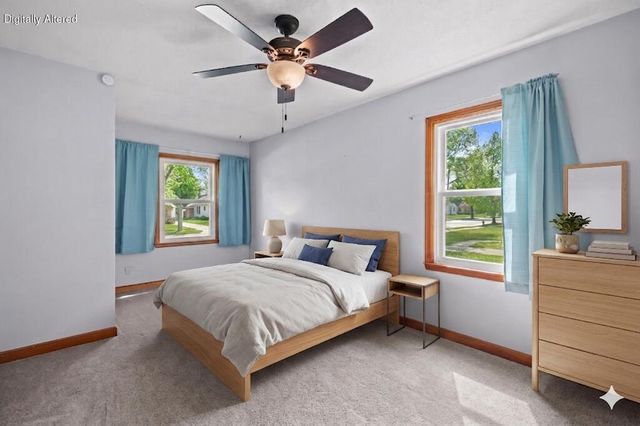 118 W Roberta AVENUE, Waukesha, WI 53186