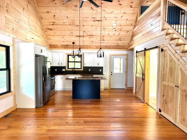 60 Pumpkin Creek Circle, Jamestown, KY 42629