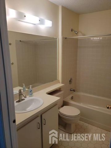 27 Townsend Court, Franklin, NJ 08823