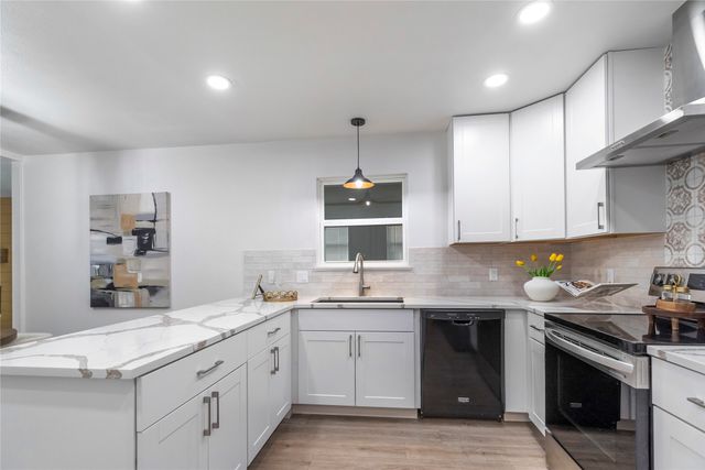 4408 Tiptop Street, Haltom City, TX 76117