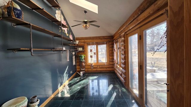 20664 N Brady Street, Davenport, IA 52806