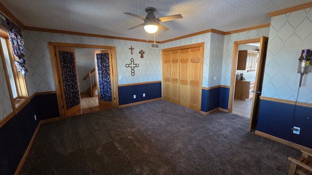 20664 N Brady Street, Davenport, IA 52806