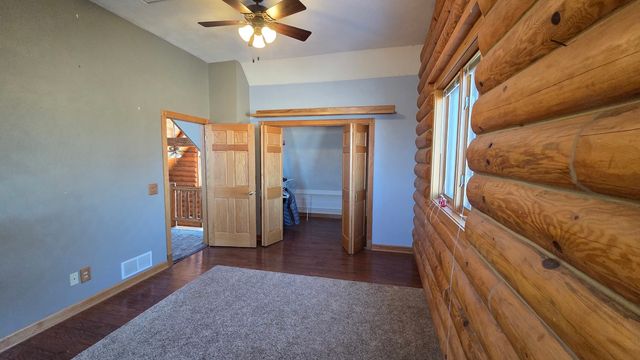 20664 N Brady Street, Davenport, IA 52806