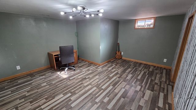 20664 N Brady Street, Davenport, IA 52806