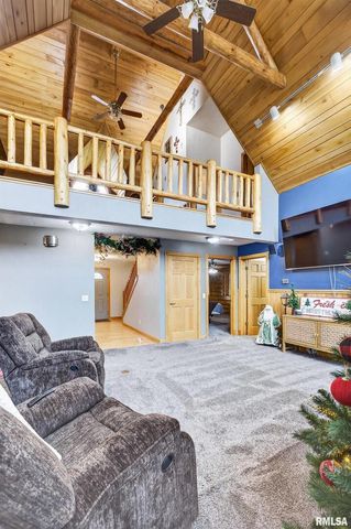 20664 N Brady Street, Davenport, IA 52806