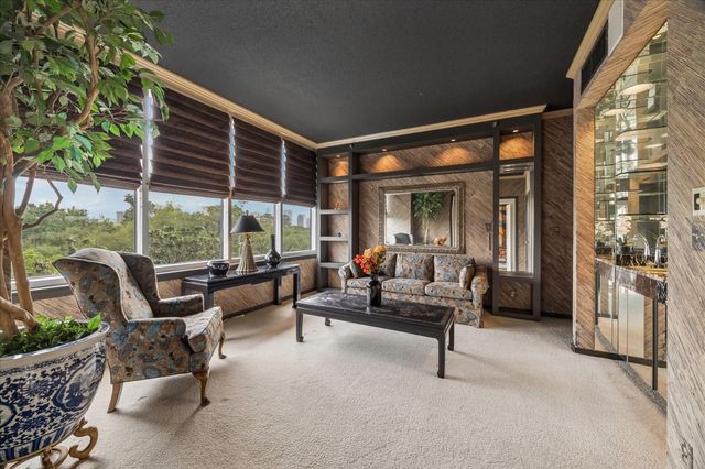 121 N Post Oak Lane 505, Houston, TX 77024