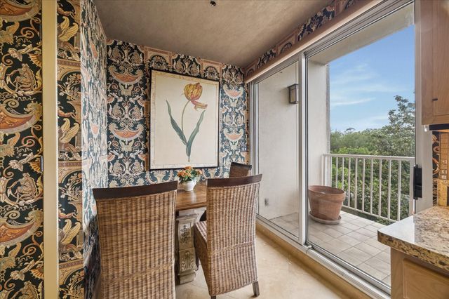 121 N Post Oak Lane 505, Houston, TX 77024