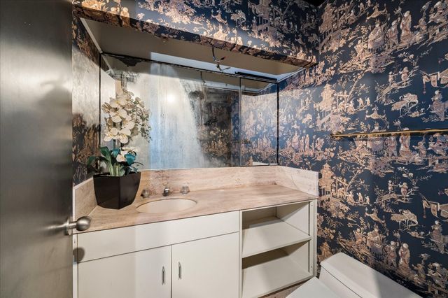 121 N Post Oak Lane 505, Houston, TX 77024