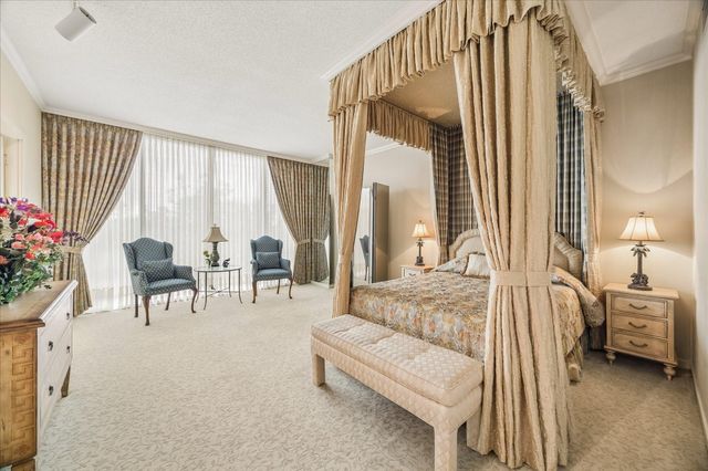 121 N Post Oak Lane 505, Houston, TX 77024