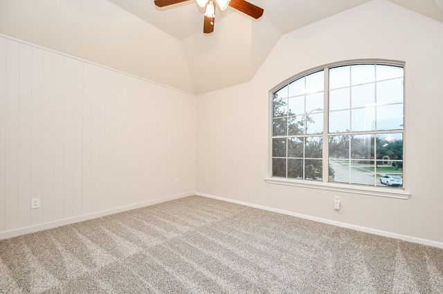 2502 Sun Glen Drive, Pearland, TX 77584