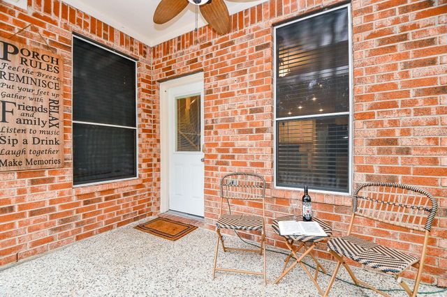 2502 Sun Glen Drive, Pearland, TX 77584