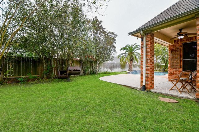 2502 Sun Glen Drive, Pearland, TX 77584