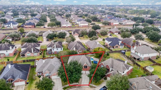 2502 Sun Glen Drive, Pearland, TX 77584