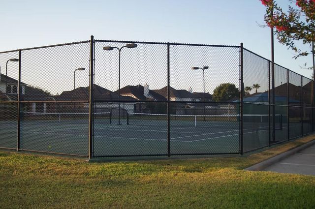 2502 Sun Glen Drive, Pearland, TX 77584