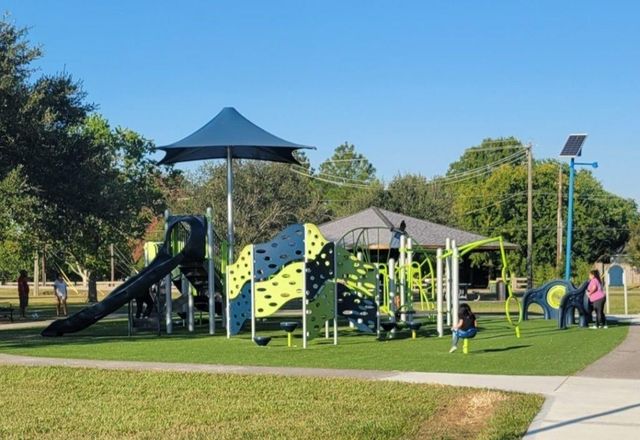 2502 Sun Glen Drive, Pearland, TX 77584