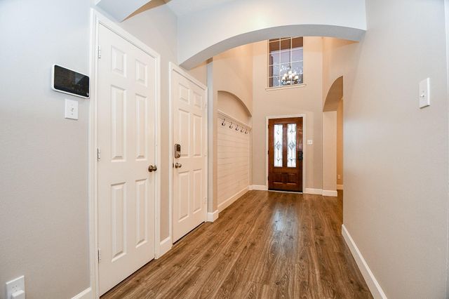 2502 Sun Glen Drive, Pearland, TX 77584