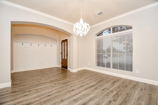 2502 Sun Glen Drive, Pearland, TX 77584