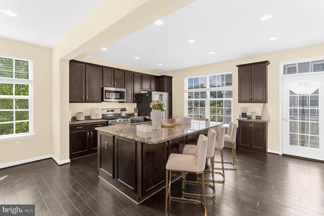 101 GALLOP DR, La Plata, MD 20646