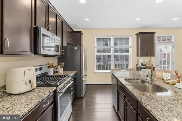 101 GALLOP DR, La Plata, MD 20646