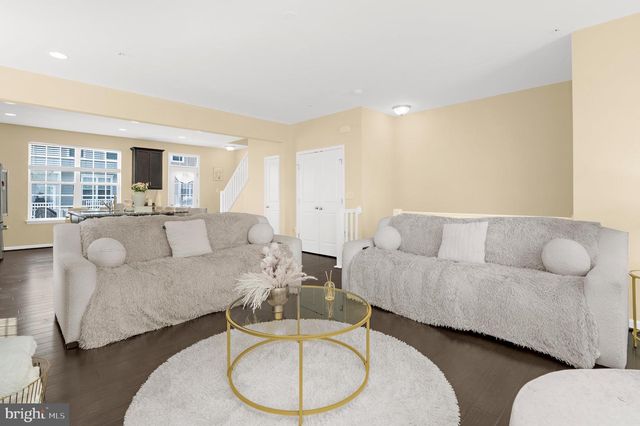 101 GALLOP DR, La Plata, MD 20646